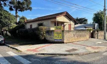 Terreno em localização nobre no Centro de Pinhais, ideal para construção de empr