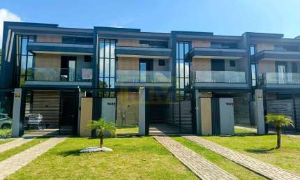 Sobrado Semi Mobiliado alto padrão com 3 dormitórios ( suíte com varanda) no Pin