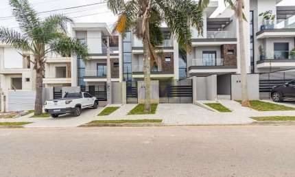 Triplex dos Sonhos em Pinhais com Vista Deslumbrante!