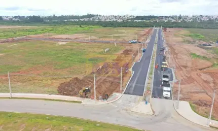 Terreno comercial à venda na Avenida Pineville, Q2 L10, Pineville, Pinhais