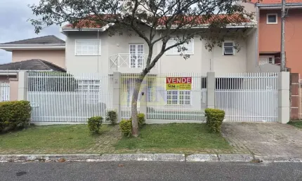 Casa espaçosa com amplo terreno no pineville, pinhais/pr