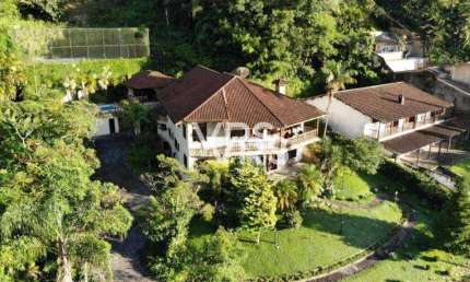 Casa com 6 dormitórios à venda, 476 m² por R$ 3.500.000,00 - Comary - Teresópolis/RJ