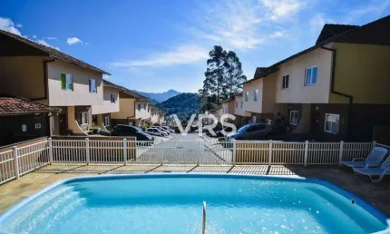 Casa com 3 dormitórios à venda, 79 m² por R$ 299.000,00 - Araras - Teresópolis/RJ
