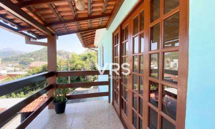 Casa com 3 dormitórios à venda, 176 m² por R$ 650.000,00 - Tijuca - Teresópolis/RJ