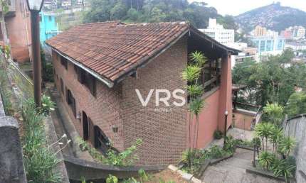Casa com 3 dormitórios à venda, 366 m² por R$ 900.000,00 - Vila Muqui - Teresópolis/RJ