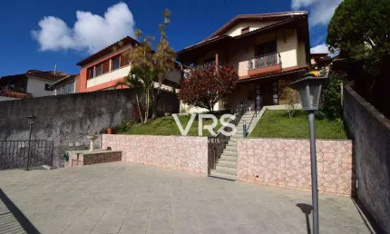 Casa com 5 dormitórios à venda, 203 m² por R$ 1.100.000,00 - Agriões - Teresópolis/RJ