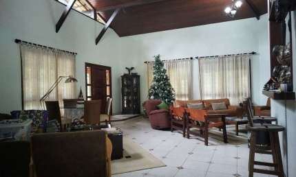 Casa com 3 dormitórios à venda, 350 m² por R$ 1.350.000,00 - Vargem Grande - Teresópolis/RJ