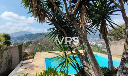 Casa com 6 dormitórios à venda, 423 m² por R$ 1.800.000,00 - Iucas - Teresópolis/RJ