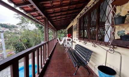 Propriedade com 03 casas sendo a  casa principal com 3 dormitórios à venda, 393 m² por R$ 850.000 - Tijuca - Teresópolis/RJ