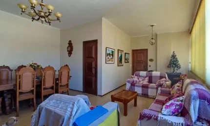 Apartamento com 3 dormitórios à venda, 107 m² por r$ 789.000,00 - várzea - teresópolis/rj
