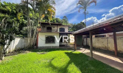 Casa no Centro em área comercial,                      venda  R$ 2.800.000,00  ou Aluguel R$ 12.000,00 .