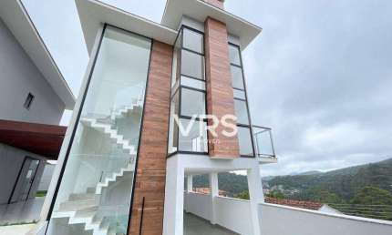 Casa com 4 dormitórios à venda, 160 m² por R$ 1.680.000,00 - Tijuca - Teresópolis/RJ
