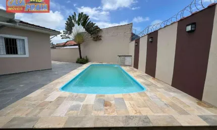 CASA COM PISCINA A 100 METROS DA PRAIAEM MONGAGUA 3 QUARTOS, 205 m² por R$ 585.000 - Jardim Praia Grande