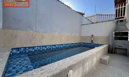Casa em Mongaguá com piscina a 50 metros da praia 2 quartos 86 m² por R$ 420.000 - Balneário Itaoca