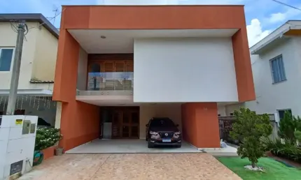 Linda casa triplex no condomínio PARCO DELLA VERITA