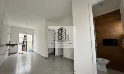 Casa em condomínio à venda em Itanhaém-SP, no bairro Cibratel 2, com 67m² de área.