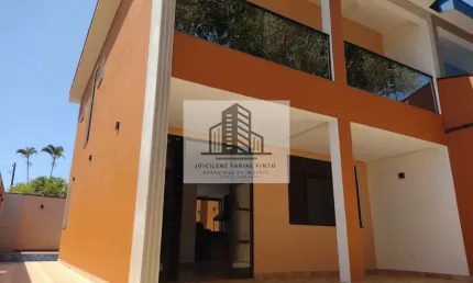 Imperdível sobrado na praia à venda em Itanhaém-SP, Suarão! 3 quartos, 3 suítes, 1 sala, 1 banheiro, piscina e  126,00 m².