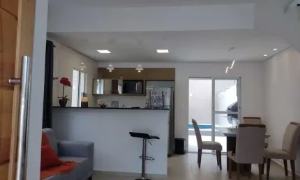 Casa com 2 quartos à venda no Suarão, Itanhaém  por R$ 557.000