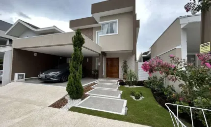 CASA COM 4 SUÍTES NO CONDOMÍNIO ALTOS DA SERRA VI EM SÃO JOSÉ DOS CAMPOS
