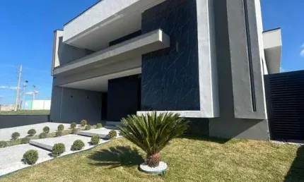 CASA 3 SUÍTES NO CONDOMÍNIO SANTA MÔNICA EM CAÇAPAVA/SP