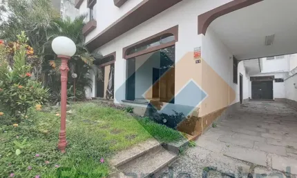 Espetacular casa à venda em niterói-rj, santa rosa: 7 quartos, 3 suítes, 2 salas, 5 banheiros, 3 vagas, 282m².