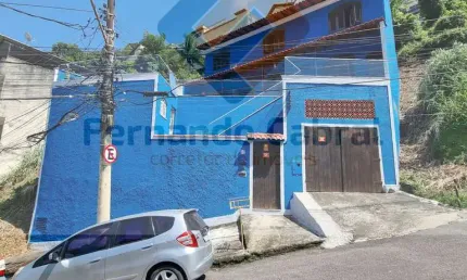 Excelente oportunidade: casa à venda em niterói-rj, bairro santa rosa, 3 quartos, 2 salas, 3 banheiros, 1 vaga, 240m².