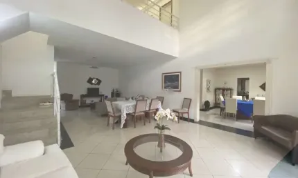 Espetacular Casa à Venda em Camboinhas, Niterói-RJ: 4 Quartos, 3 Suítes, 4 Salas, 4 Banheiros, 4 Vagas, 466m²