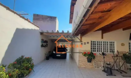 Sobrado ao lado da Estação Dom Bosco  com 3 dormitórios à venda, 180 m² por R$ 680.000 - Itaquera - São Paulo/SP