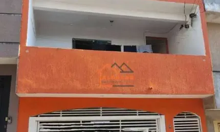 Sobrado com 2 dormitórios à venda, 128 m² por R$ 371.000,00 - Santo André - Santo André/SP