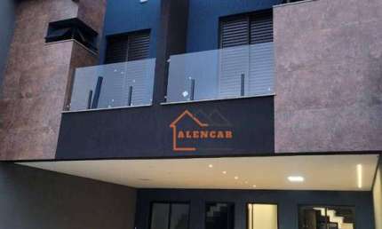 Sobrado com 3 dormitórios à venda, 150 m² por R$ 870.000,00 - Santo André - Santo André/SP