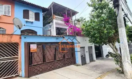 Sobrado no Centro de Itaquera com 2 dormitórios e 2 vagas de garagem à venda por R$ 449.900 - Itaquera - São Paulo/SP
