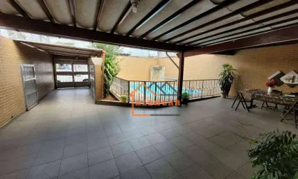 Casa com 3 dormitórios à venda, 200 m² por R$ 1.500.000,00 - Vila Nova York - São Paulo/SP