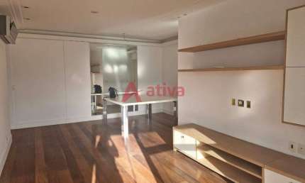 Apartamento com 3 quartos para alugar no Condomínio Saint Tropez