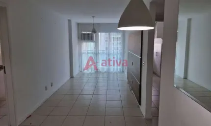 Apartamento com 2 quartos para alugar no Condomínio San Felippo