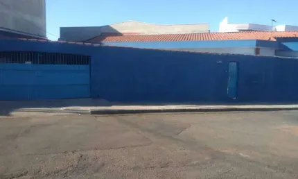 Casa com 2 quartos à venda na Rua Tunísia, Parque Oratório, Santo André