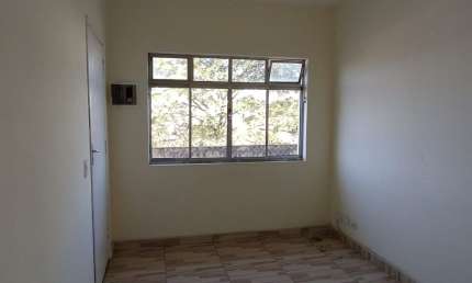 APARTAMENTOS em Predio de 03 andares no JD. do Mar R$: 1.200,00 sem Condomínio.