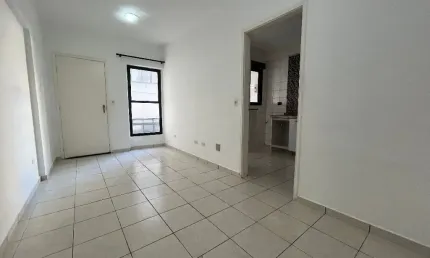 Apartamento de 2 dormitórios no Centro de SBC ótima localidade em prédio de 3 andares.