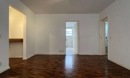 Apartamento PINTURA NOVA com 3 quartos 2 banheiros próximo a av Paulista