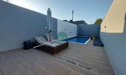 Sobrado para Venda em Mogi das Cruzes, Vila Cintra, 2 dormitórios, 1 suíte, 3 banheiros, 2 vagas