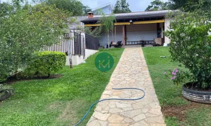Sobrado para Venda em Mogi das Cruzes, Vila Suissa, 3 dormitórios, 1 suíte, 4 banheiros, 4 vagas