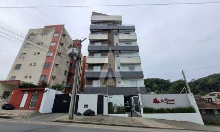 Apartamento com 2 quartos  para alugar, 60.00 m2 por R$2100.00  - Bom Retiro - Joinville/SC