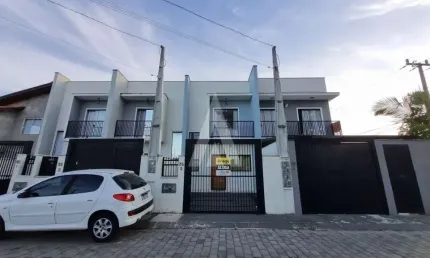 Casa residencial com 2 quartos  para alugar, 62.88 m2 por R$2100.00  - Jardim Iririu - Joinville/SC