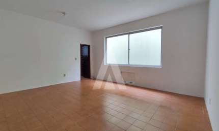 Sala para alugar, 37.99 m2 por R$900.00  - Centro - Joinville/SC