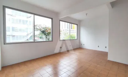 Sala para alugar, 52.39 m2 por r$1500.00  - centro - joinville/sc