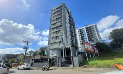 Apartamento com 2 quartos  para alugar, 61.22 m2 por R$2500.00  - Anita Garibaldi - Joinville/SC
