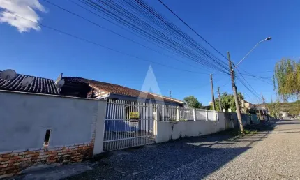 Casa residencial com 3 quartos  para alugar, 260.18 m2 por R$2000.00  - Parque Guarani - Joinville/SC