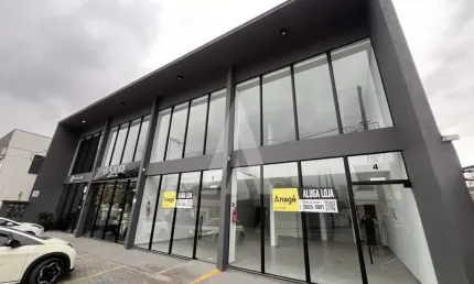 Loja para alugar, 98.62 m2 por R$4500.00  - Costa E Silva - Joinville/SC