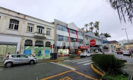 Sala para alugar, 35.02 m2 por R$890.00  - Centro - Joinville/SC
