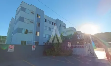 Apartamento com 3 quartos  para alugar, 64.92 m2 por R$1490.00  - Iririu - Joinville/SC