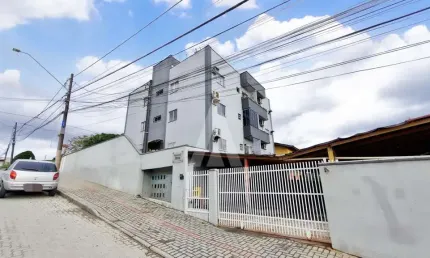 Apartamento com 2 quartos  para alugar, 37.36 m2 por R$1290.00  - Floresta - Joinville/SC